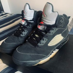 Jordan 5 Metallic